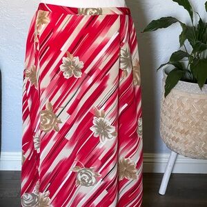 Kathy Lee vintage red/white maxi skirt with side slit and back zipper and clasp.